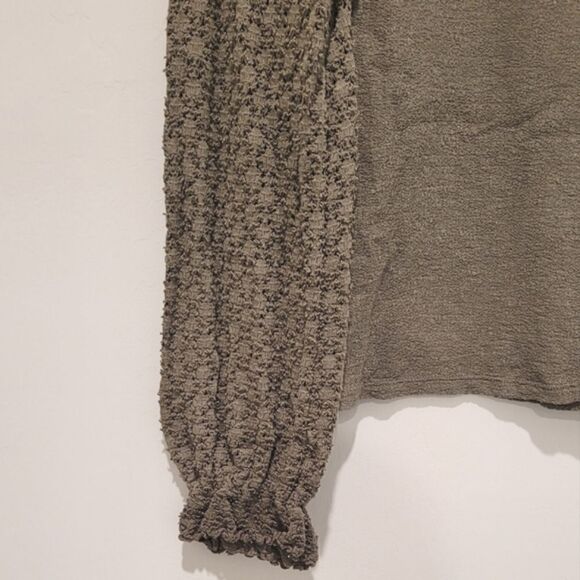 FINAL SALEš·MadewellāOliveāgreenālongāsleeveātopāsizeāM - Picture 7 of 16